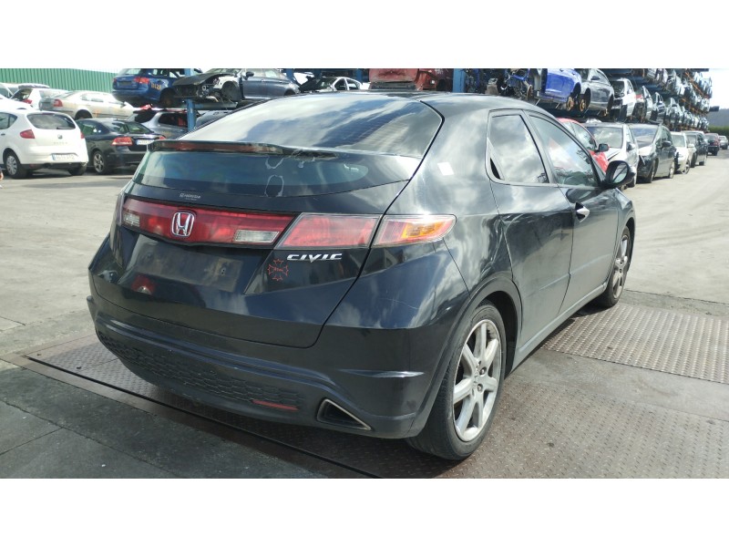 honda civic berlina 5 (fk) del año 2006