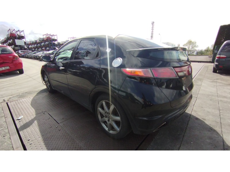 honda civic berlina 5 (fk) del año 2006