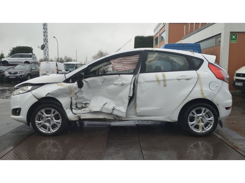 ford fiesta (ccn) del año 2014