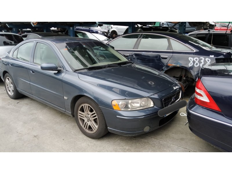 volvo s60 berlina del año 2004