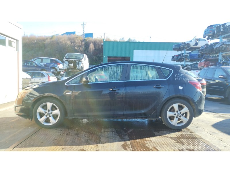 opel astra j lim. del año 2010