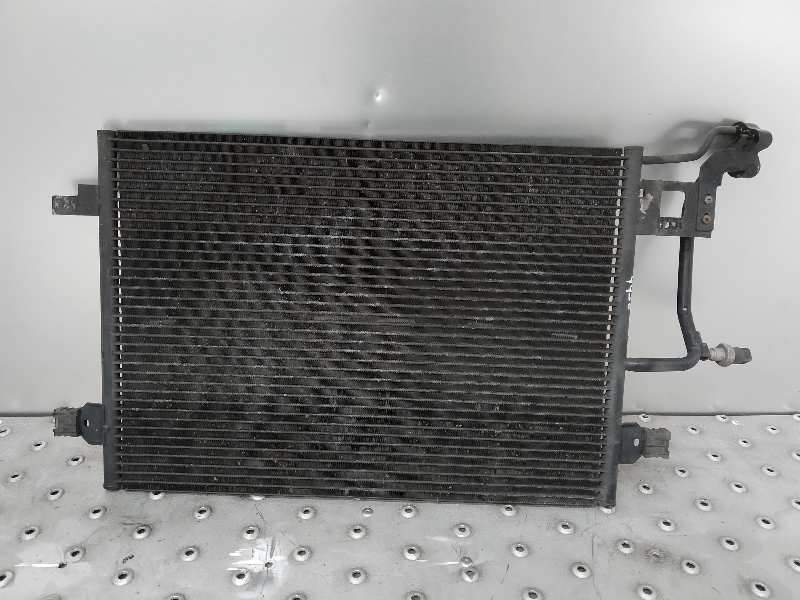 CONDENSADOR / RADIADOR AIRE ACONDICIONADO 8D0260401G 
