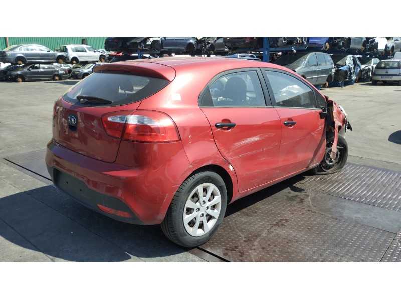kia rio del año 2013