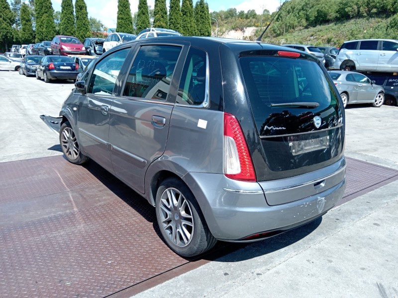 lancia musa (184) del año 2007 lancia musa (184) del año 2007