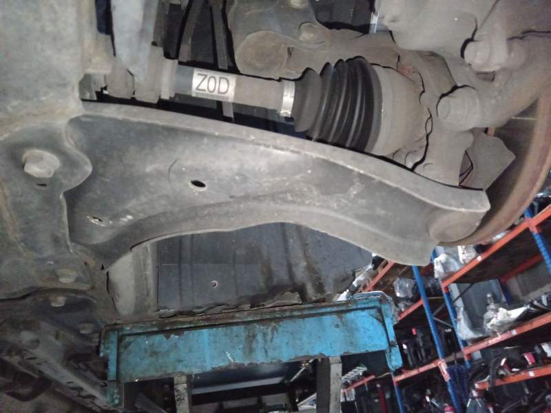 BRAZO SUSPENSION INFERIOR DELANTERO IZQUIERDO 
