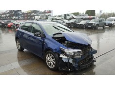 toyota auris del año 2017 2