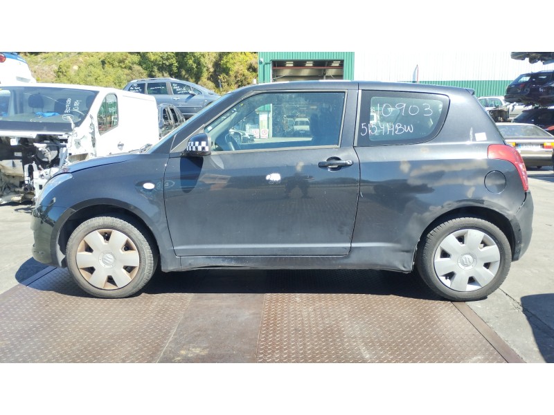 suzuki swift berlina (mz) del año 2005