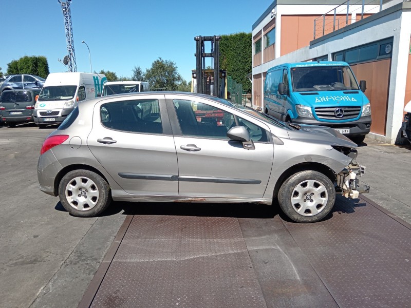 peugeot 308 del año 2013