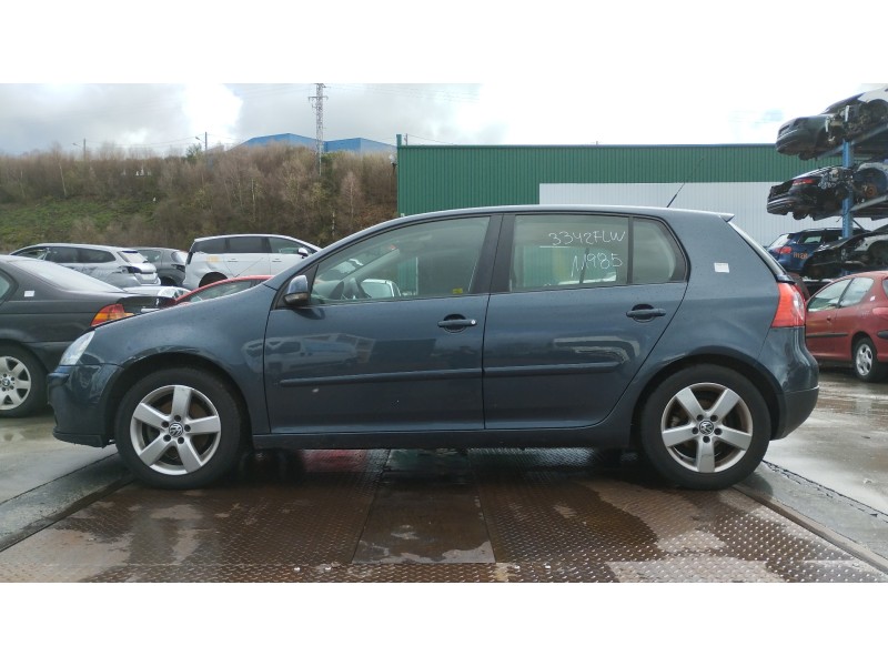 volkswagen golf v berlina (1k1) del año 2007