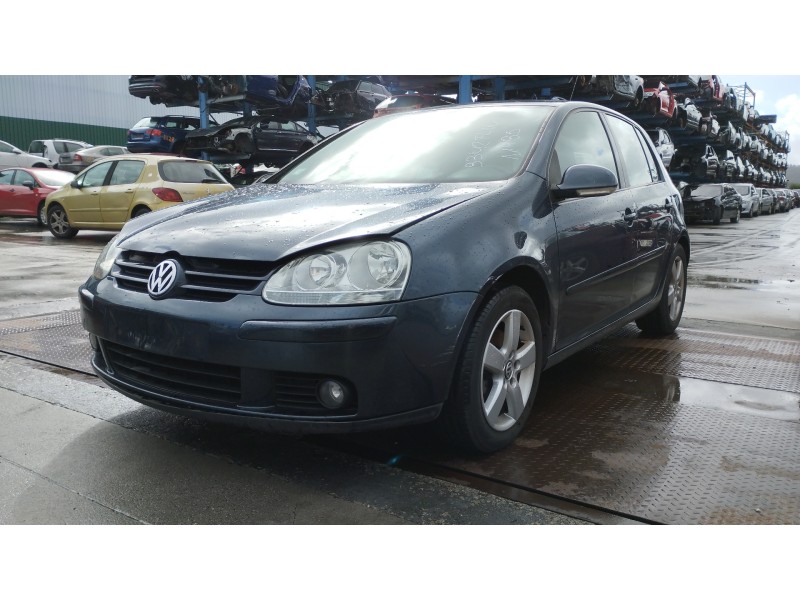 volkswagen golf v berlina (1k1) del año 2007