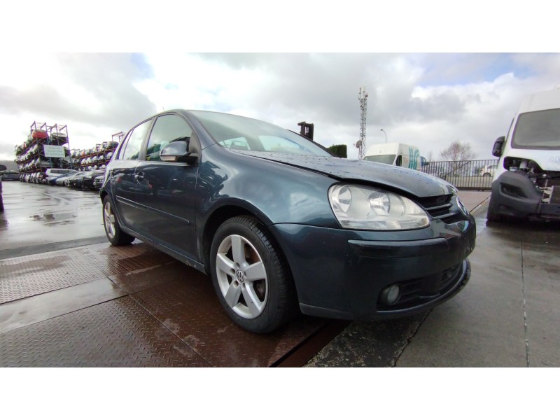 volkswagen golf v berlina (1k1) del año 2007