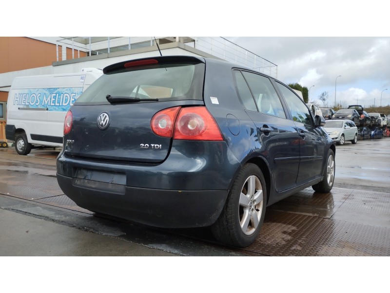 volkswagen golf v berlina (1k1) del año 2007
