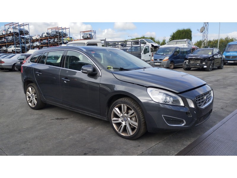 volvo v60 kombi del año 2018