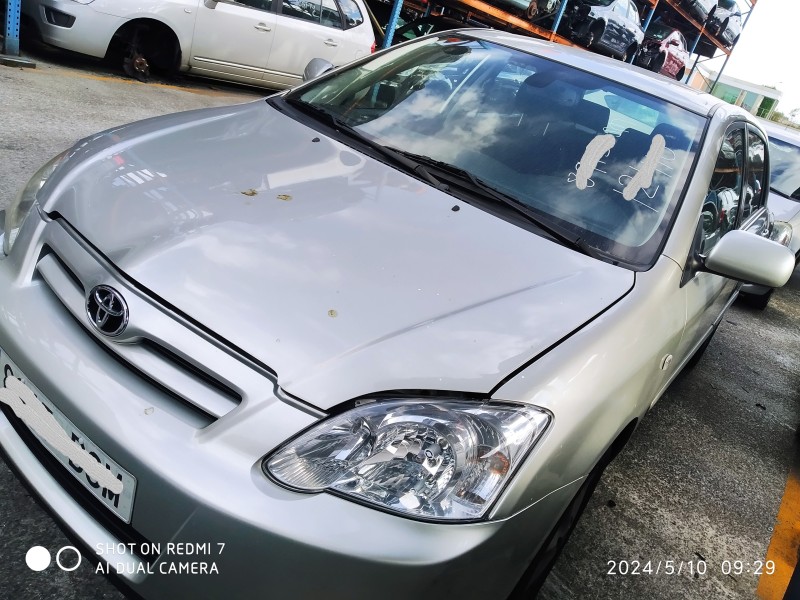 toyota corolla (e12) del año 2005