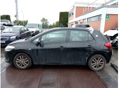 toyota auris del año 2009