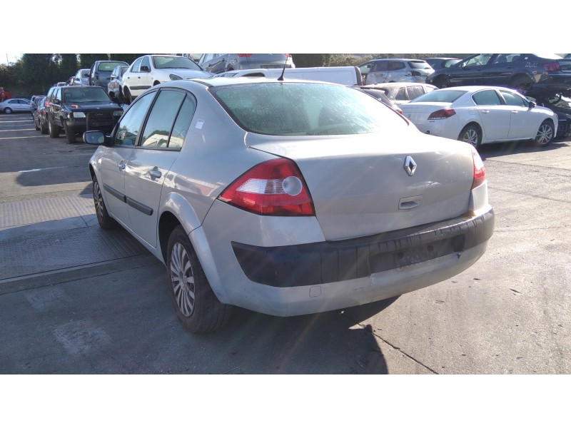 renault megane ii classic berlina del año 2004