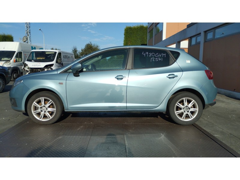 seat ibiza (6j5) del año 2010