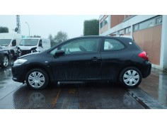 toyota auris del año 2009