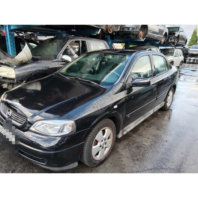 opel astra g berlina del año 2004