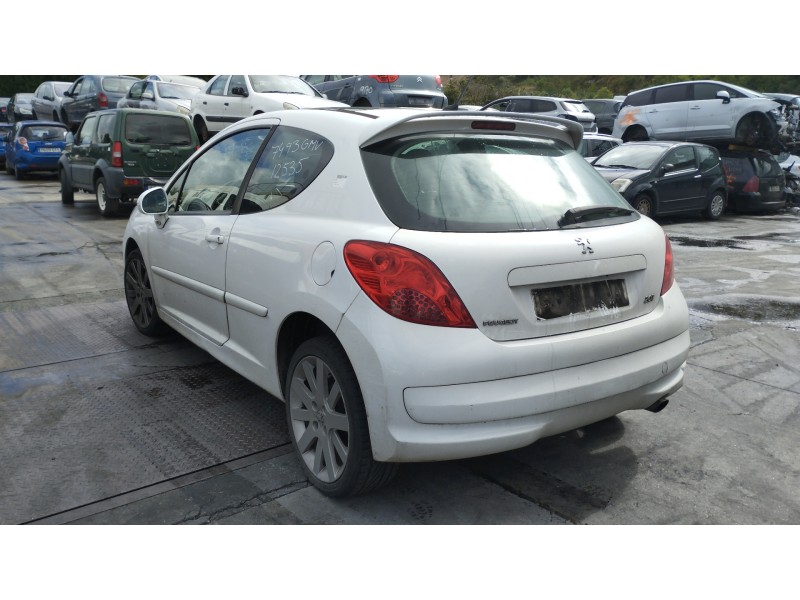 peugeot 207 del año 2009