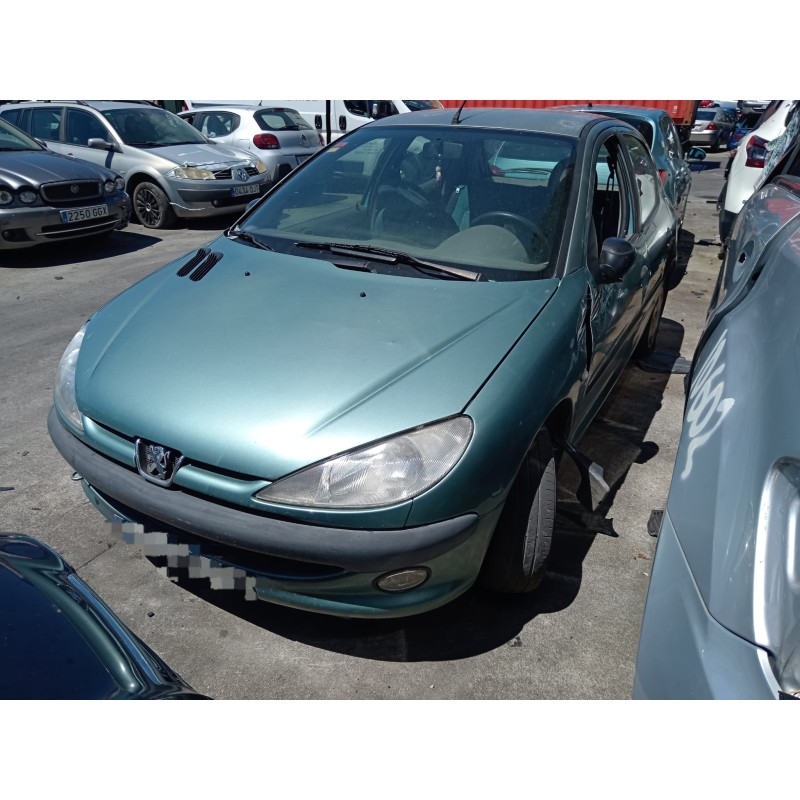 peugeot 206 berlina del año 2000