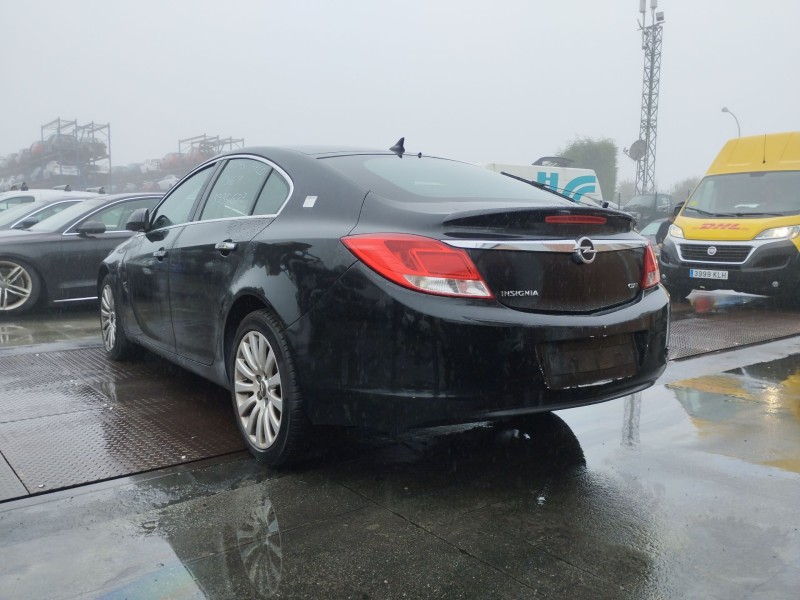 opel insignia berlina del año 2010