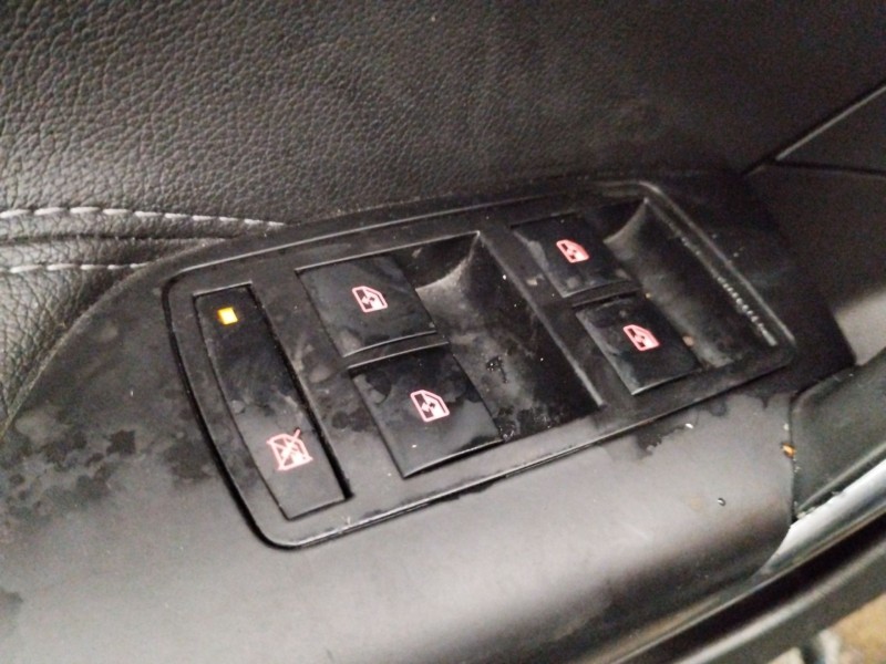 Recambio de mando elevalunas delantero izquierdo para opel insignia berlina cosmo referencia OEM IAM   