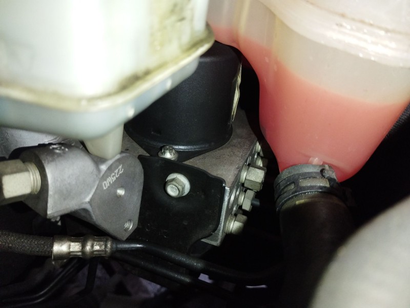 Recambio de abs para opel insignia berlina cosmo referencia OEM IAM 13332549  