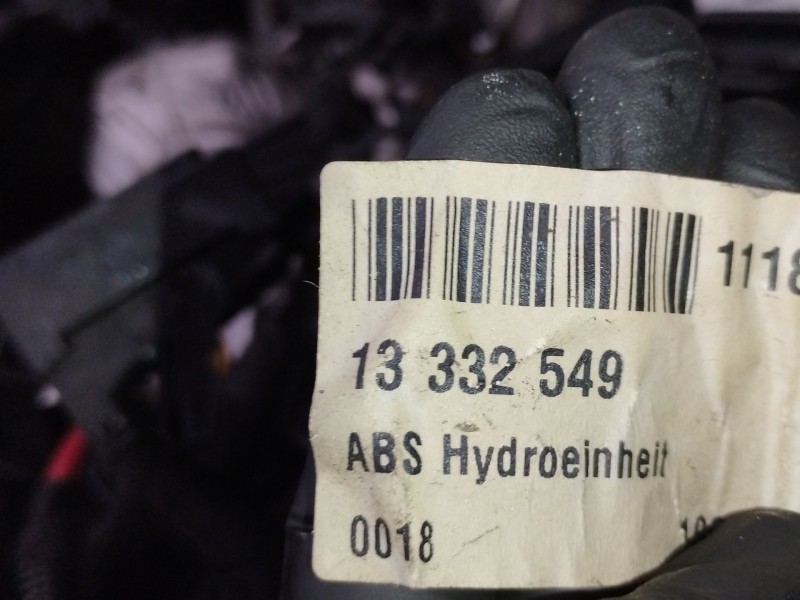 Recambio de abs para opel insignia berlina cosmo referencia OEM IAM 13332549  