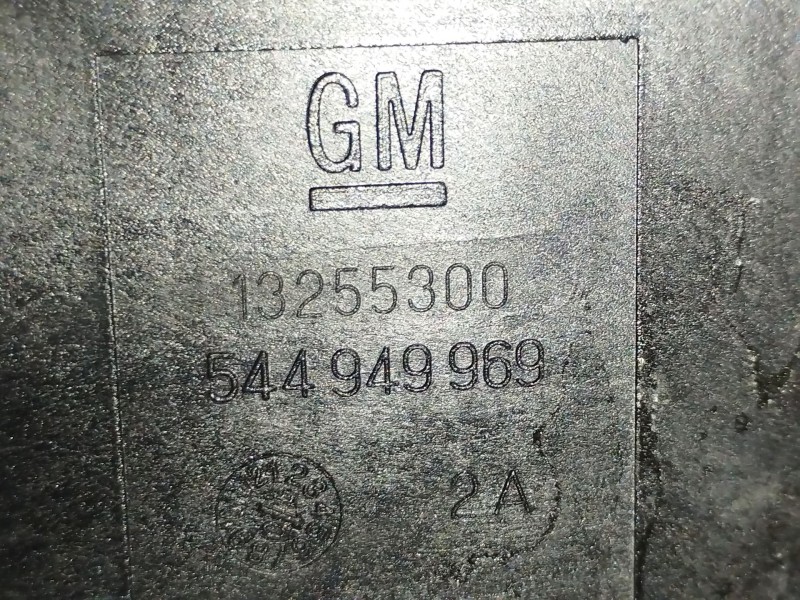 Recambio de caja reles / fusibles para opel insignia berlina cosmo referencia OEM IAM 13255300  