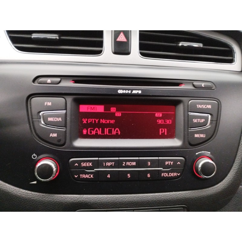 Recambio de sistema audio / radio cd para kia cee´d spirit referencia OEM IAM   