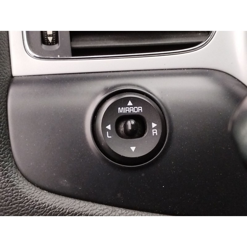 Recambio de mando retrovisor para kia cee´d spirit referencia OEM IAM   