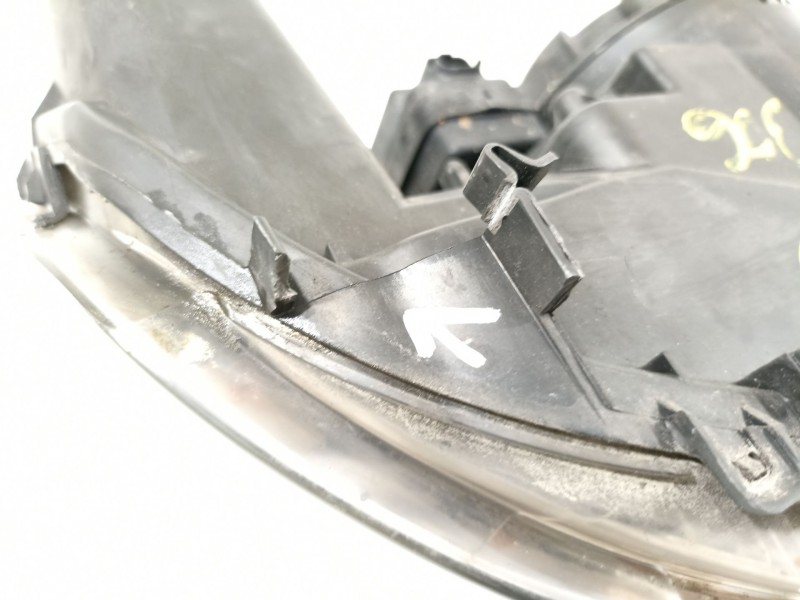 Recambio de faro izquierdo para peugeot 306 berlina 4 puertas (s1) srd referencia OEM IAM 6204Q5  