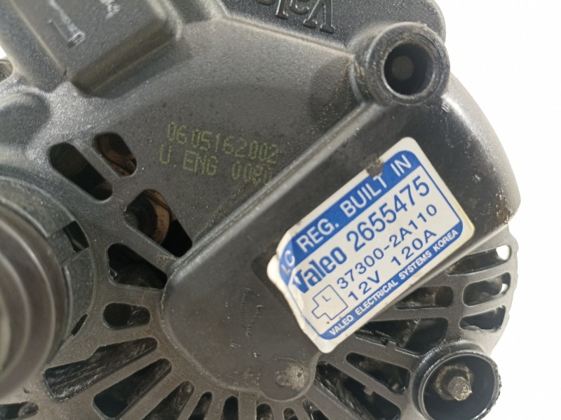 Recambio de alternador para kia cerato referencia OEM IAM 373002A110  