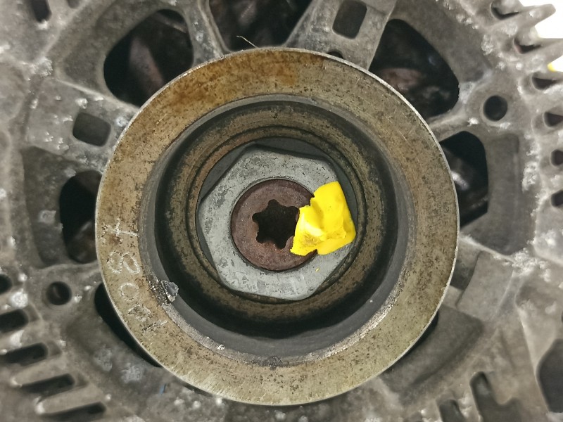 Recambio de alternador para peugeot 306 cabriolet (s2) 1.6 referencia OEM IAM 9638276280  