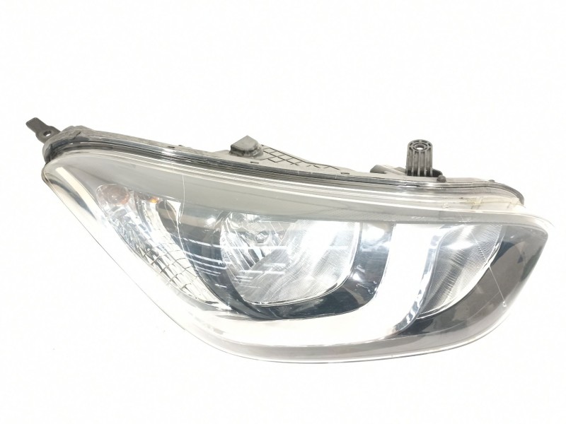 Recambio de faro derecho para hyundai i20 city s referencia OEM IAM 921024P500  