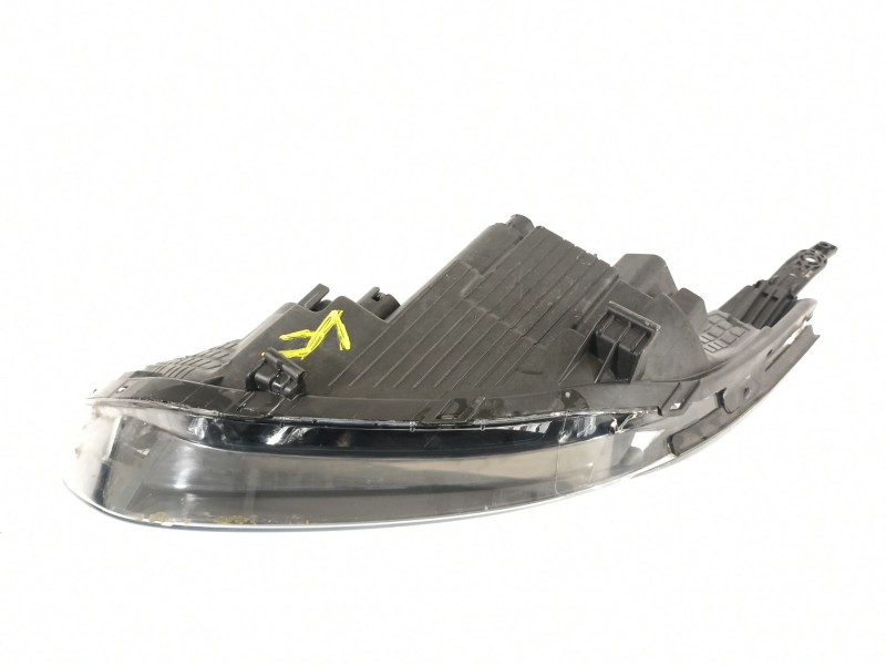 Recambio de faro derecho para hyundai i20 city s referencia OEM IAM 921024P500  