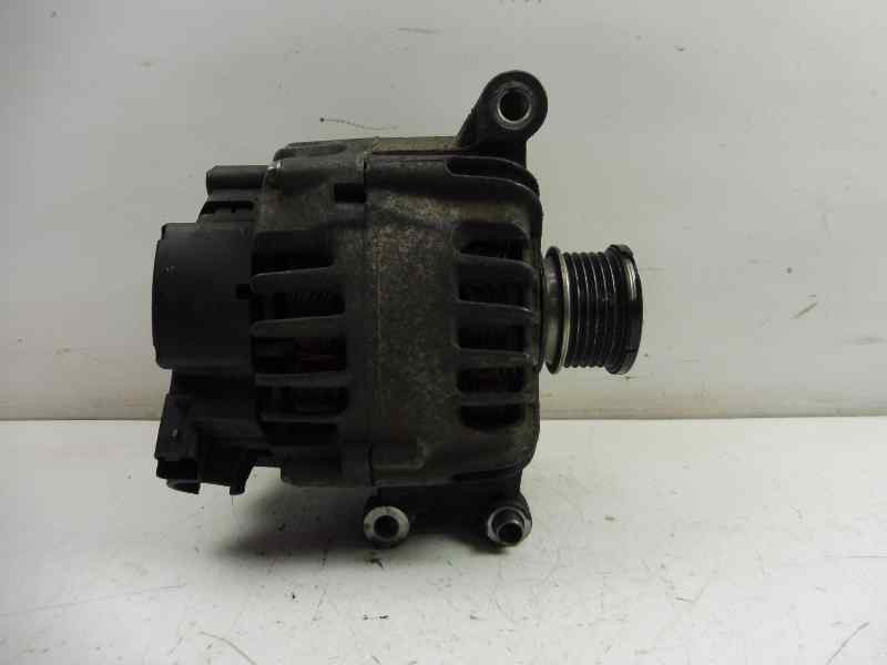 Recambio de alternador para peugeot 207 xt referencia OEM IAM 75765138001  