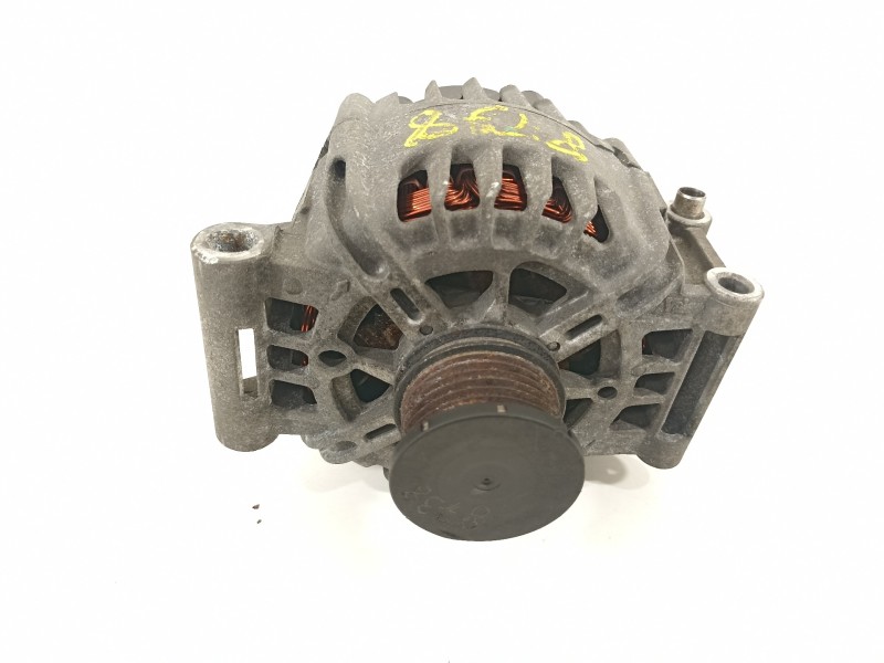 Recambio de alternador para peugeot 207 cc sport referencia OEM IAM 757651380  