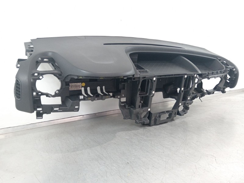 Recambio de salpicadero para opel vivaro b kasten/combi combi l1 2.7t referencia OEM IAM 681006321R  