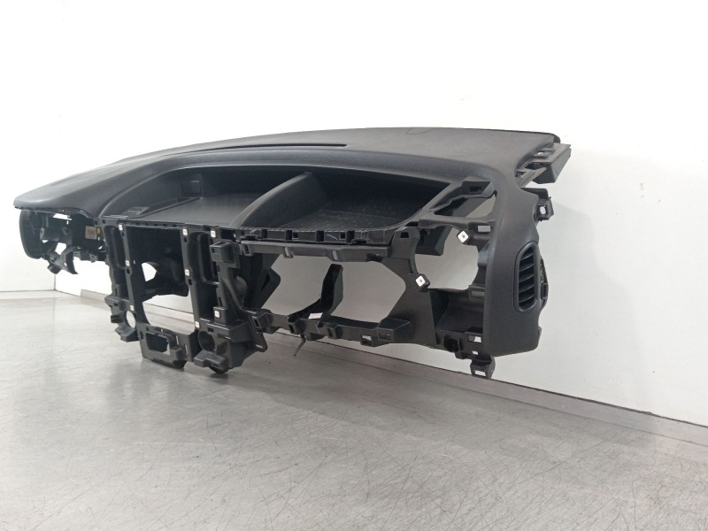 Recambio de salpicadero para opel vivaro b kasten/combi combi l1 2.7t referencia OEM IAM 681006321R  