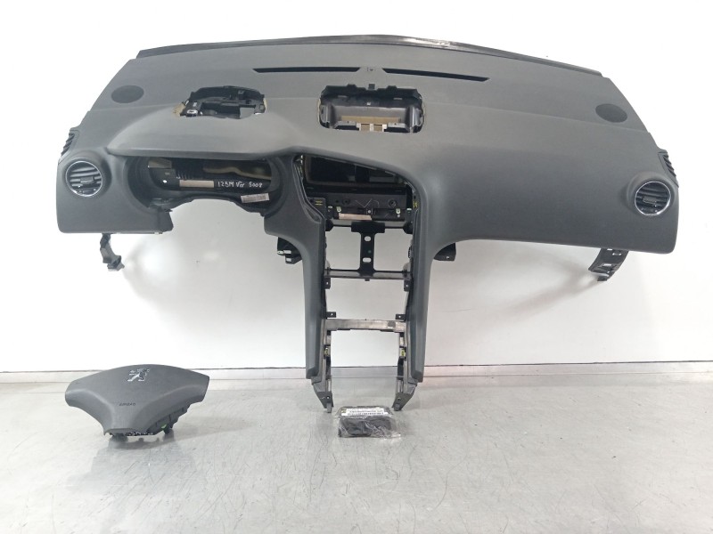 Recambio de kit airbag para peugeot 5008 sport pack referencia OEM IAM 9685481677 9666775480 96845302ZE