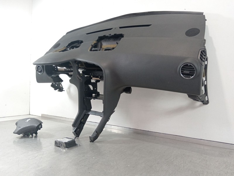 Recambio de kit airbag para peugeot 5008 sport pack referencia OEM IAM 9685481677 9666775480 96845302ZE