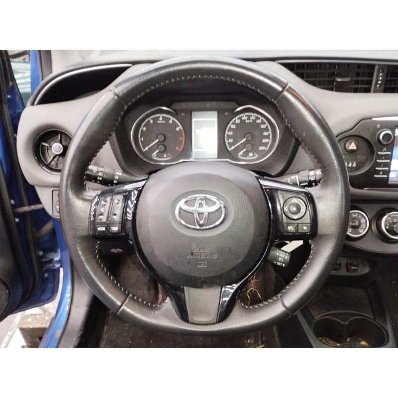 Recambio de volante para toyota yaris active referencia OEM IAM   