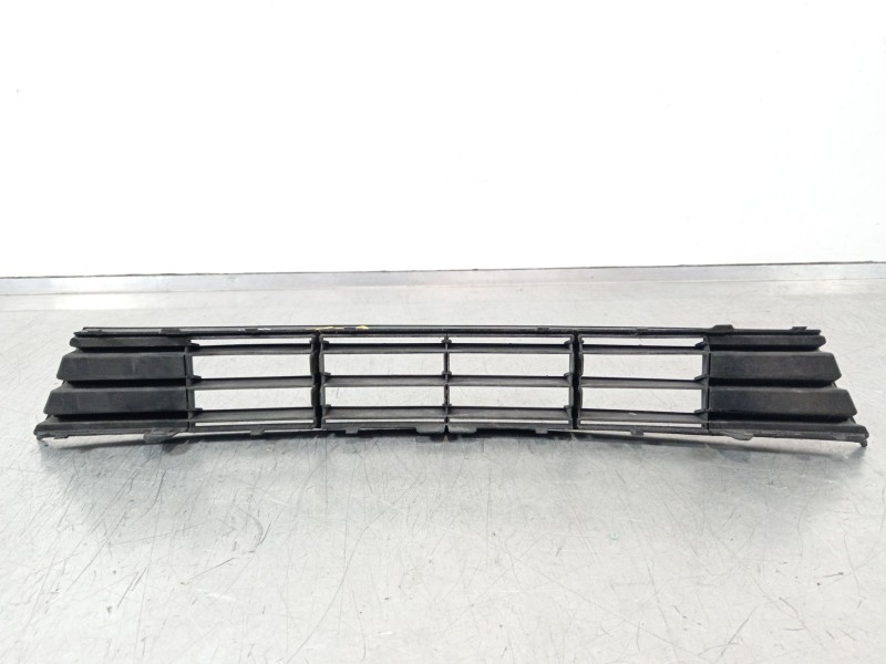 Recambio de rejilla delantera para bmw serie 5 lim. (f10) 520d efficientdynamics edition referencia OEM IAM 51117331724  