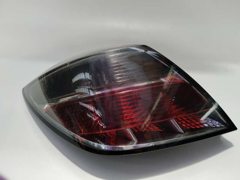 Recambio de piloto trasero izquierdo para opel astra gtc enjoy referencia OEM IAM 93190790  