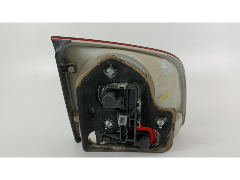 Recambio de piloto trasero derecho para volkswagen touareg (7la) tdi v6 referencia OEM IAM 7L6945094T  