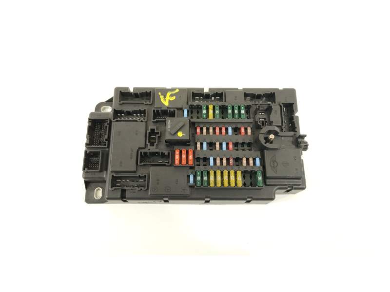 CAJA RELES / FUSIBLES 61353456853 519480J01