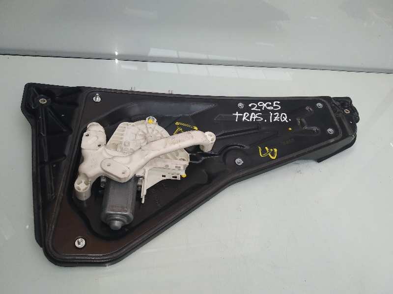 Recambio de elevalunas trasero izquierdo para land rover discovery v6 td s referencia OEM IAM CVH500030  