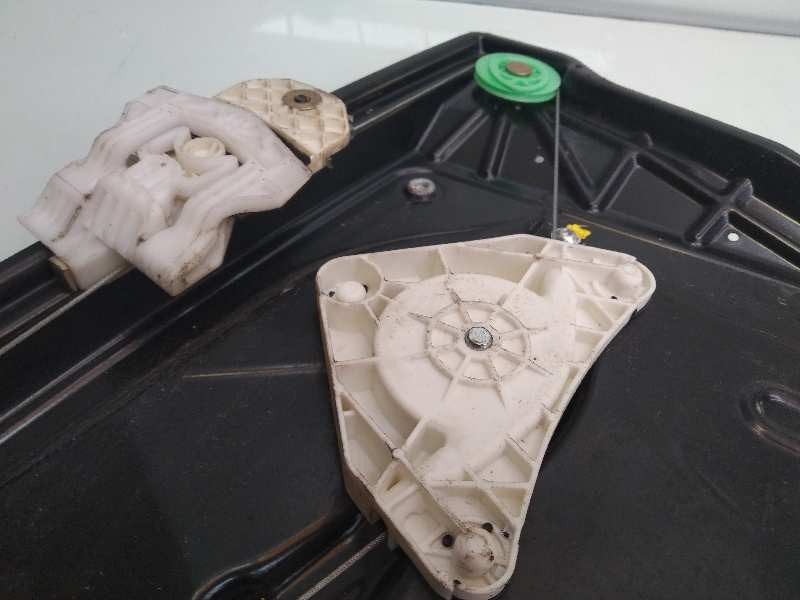 Recambio de elevalunas trasero izquierdo para land rover discovery v6 td s referencia OEM IAM CVH500030  